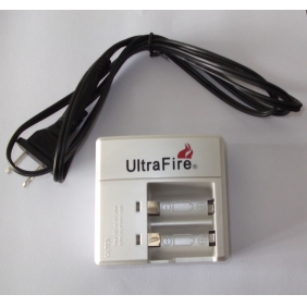 Wholesale UltraFire WF-138A LIR123A/16340 / cr123a Li-ion Battery Charger